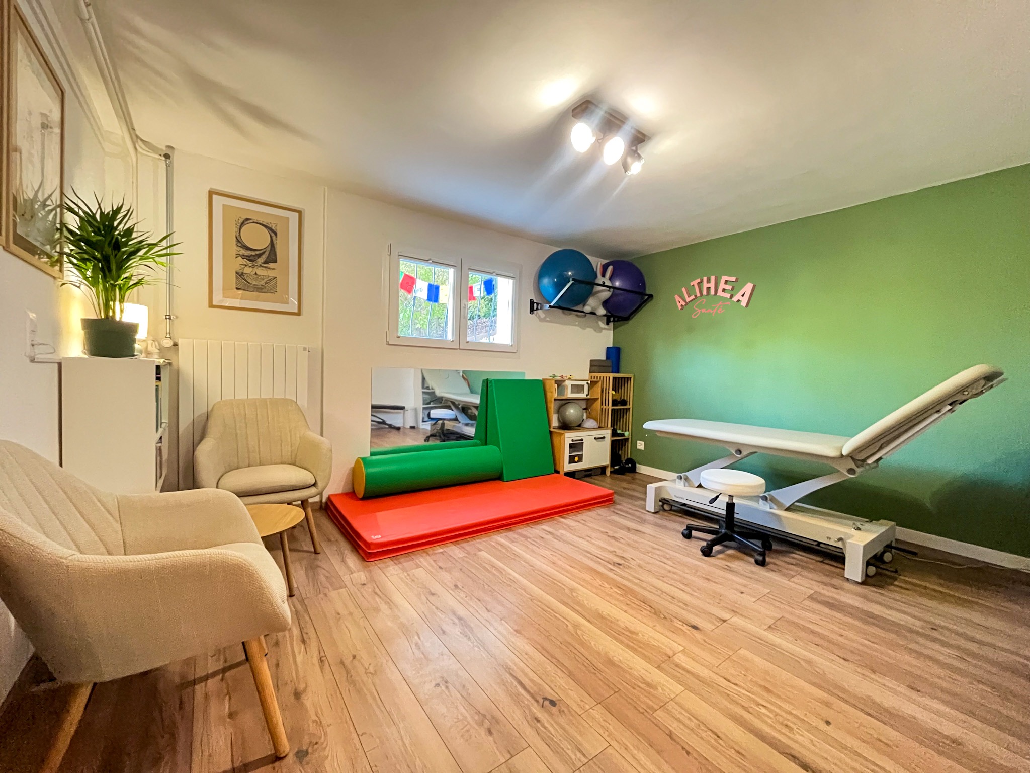 Cabinet Althéa Santé à Saint-Aubin, espace de soin chaleureux et modulable
